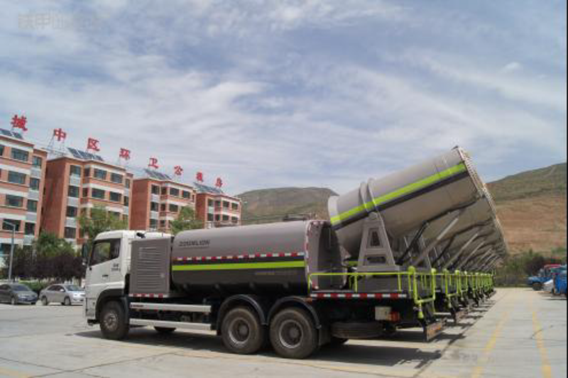 吸污车：未来城市清洁的高效工具
